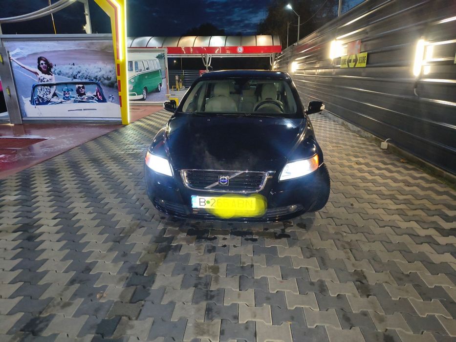 Volvo S40 2009 diesel capacitate 2000 , foarte puțin peste 300000km