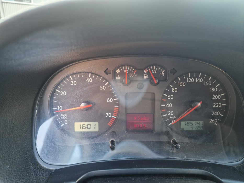 Volkswagen Golf 4 1.6i