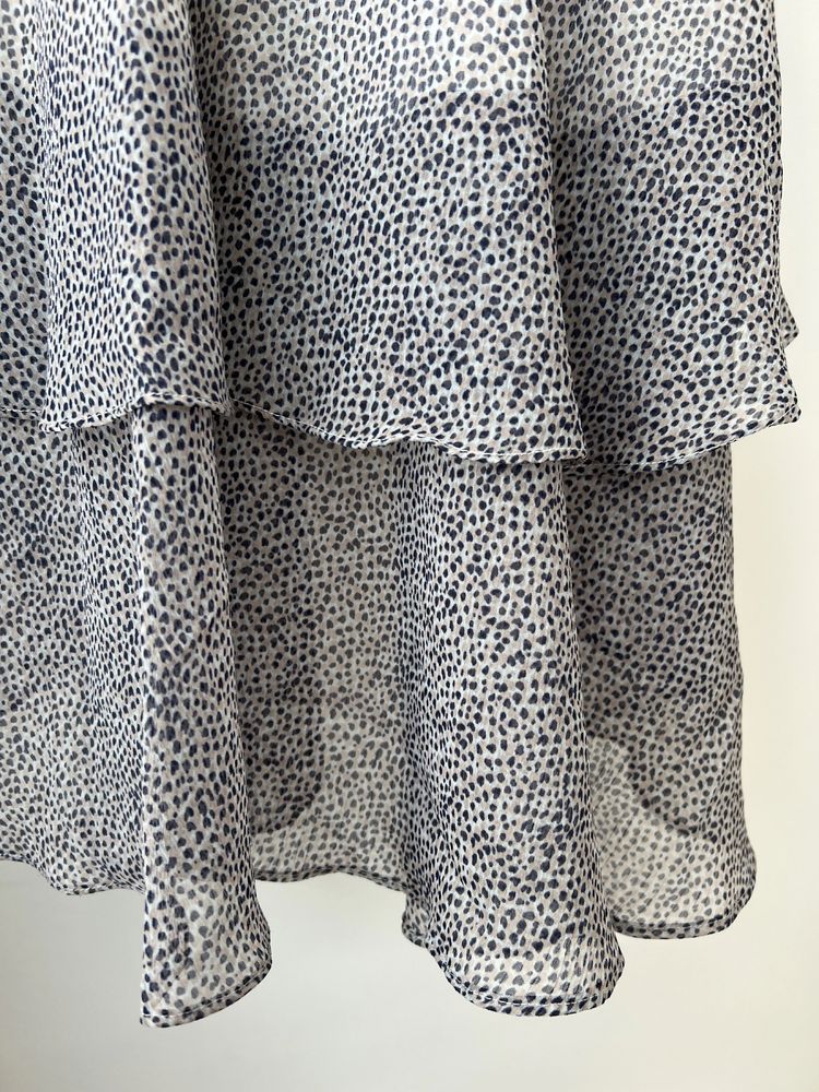 BCBG Ефирна миди рокля