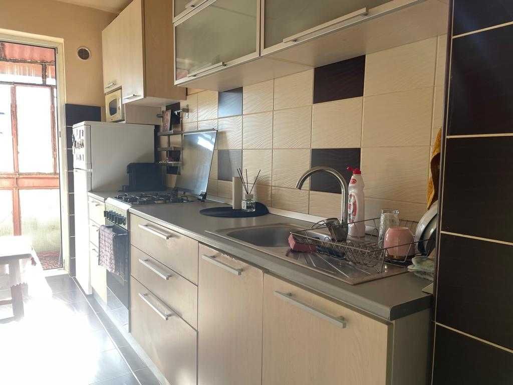 Apartament 2 camere de vanzare in Manastur zona McDonald's, decomandat