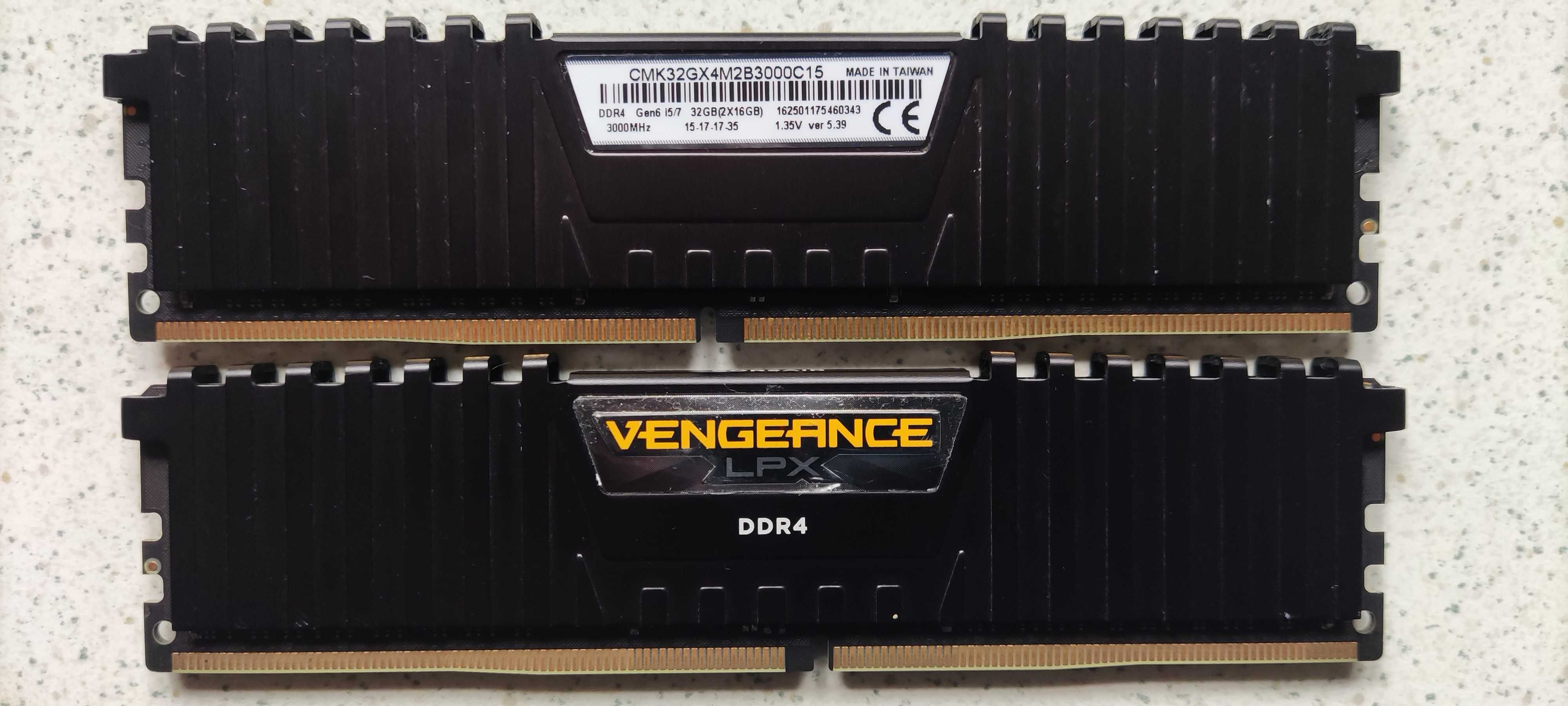 Kit Memorie Corsair Vengeance LPX 32GB  DDR4, 3000MHz, CL15, 1.35V