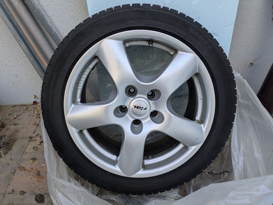 Vand 4 jante RIAL 18" cu cauciucuri iarna