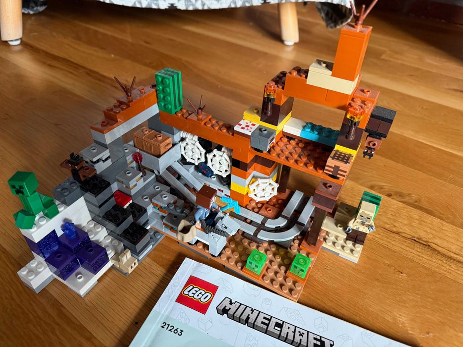 LEGO® Minecraft® - Putul din Badlands 21263, 538 piese