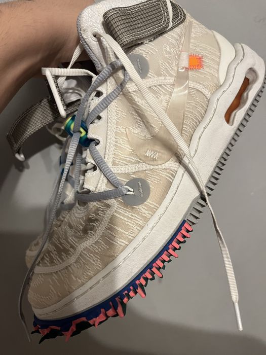 Nike Off white mid