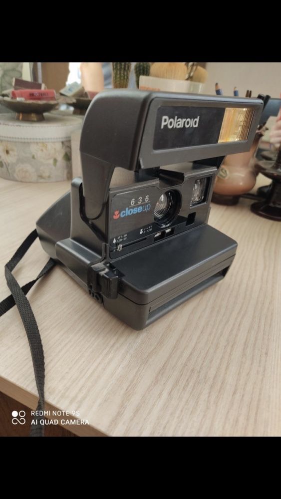 Фотоаппарат - POLAROID 636 closeup