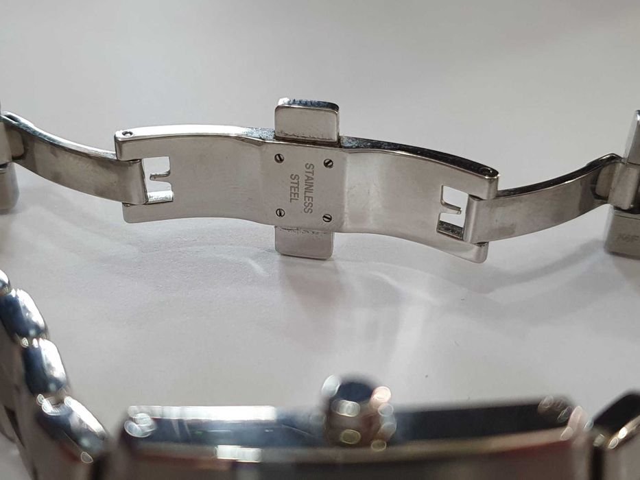 Дамски часовник Movado 84.C1.1434