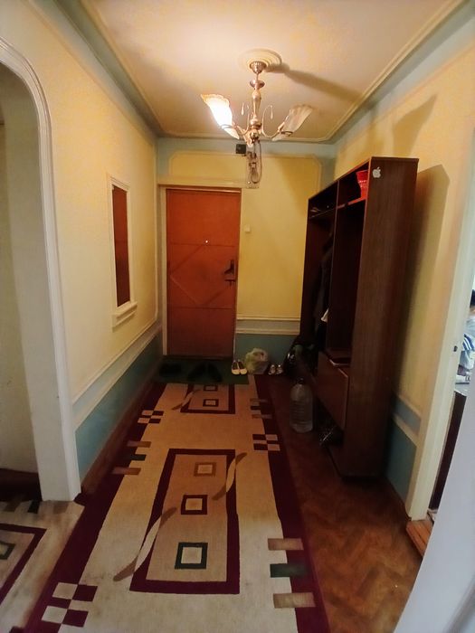 Вторичка 3/4 в хорошем районе  Самарканда