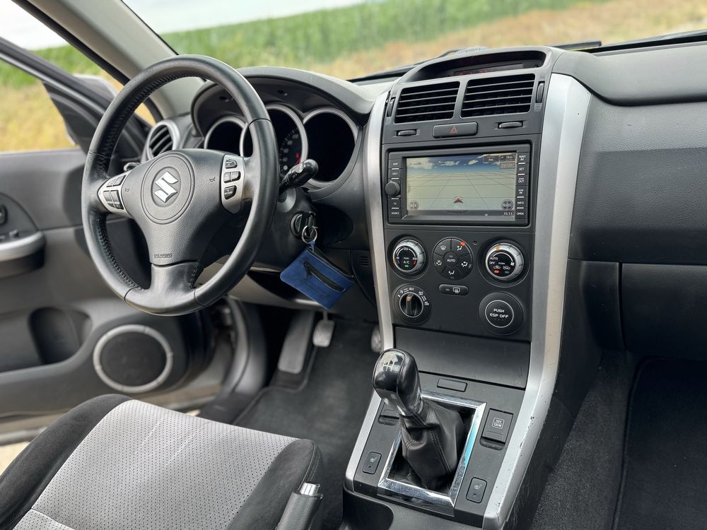 Suzuki grand vitara 1.9 DDIS 129 CP  4WD LIMITED 2009 IMPECABIL