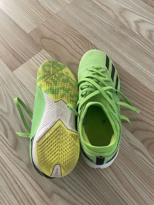 Adidas fotbal, 36