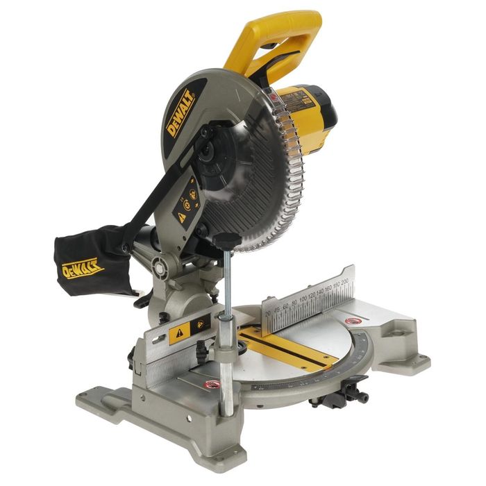 Продам торцовочную пилу DeWalt DW-714KS, плюс монтажный пистолет