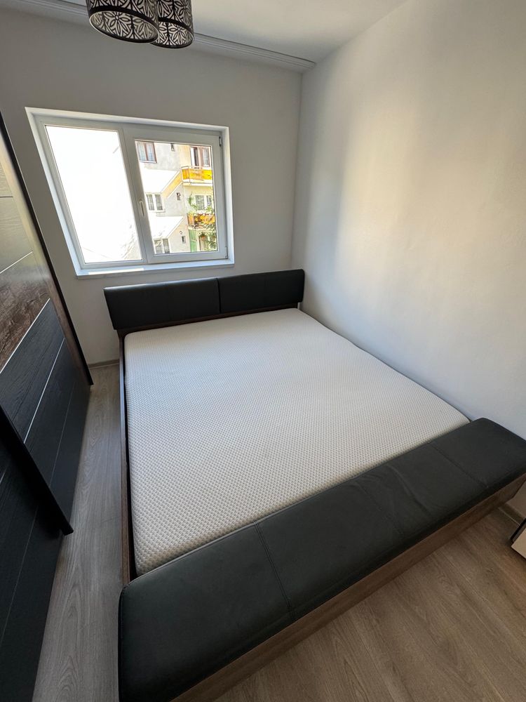 Mobila dormitor (dulap + pat cu saltea)