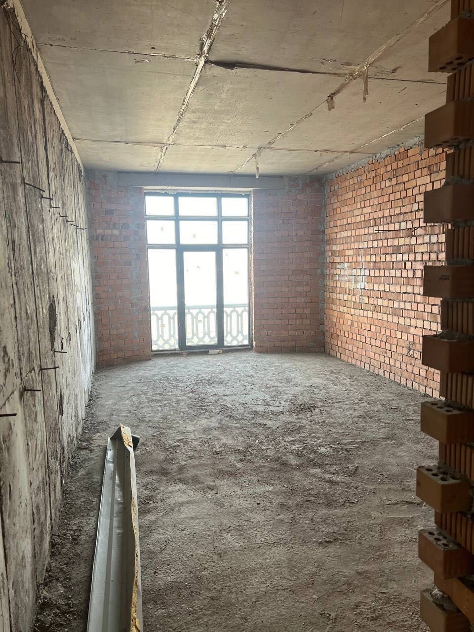 Продам квартиру в ЖК «Милано» 154 кВ, 4/5/10 коробка, Яккасарайский.