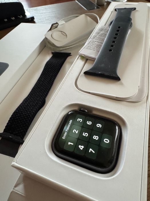 Apple Watch SE 1st gen 40mm