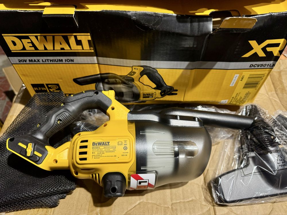Аккумуляторный пылесос Dewalt DCV501, беспроводной, 18-20V