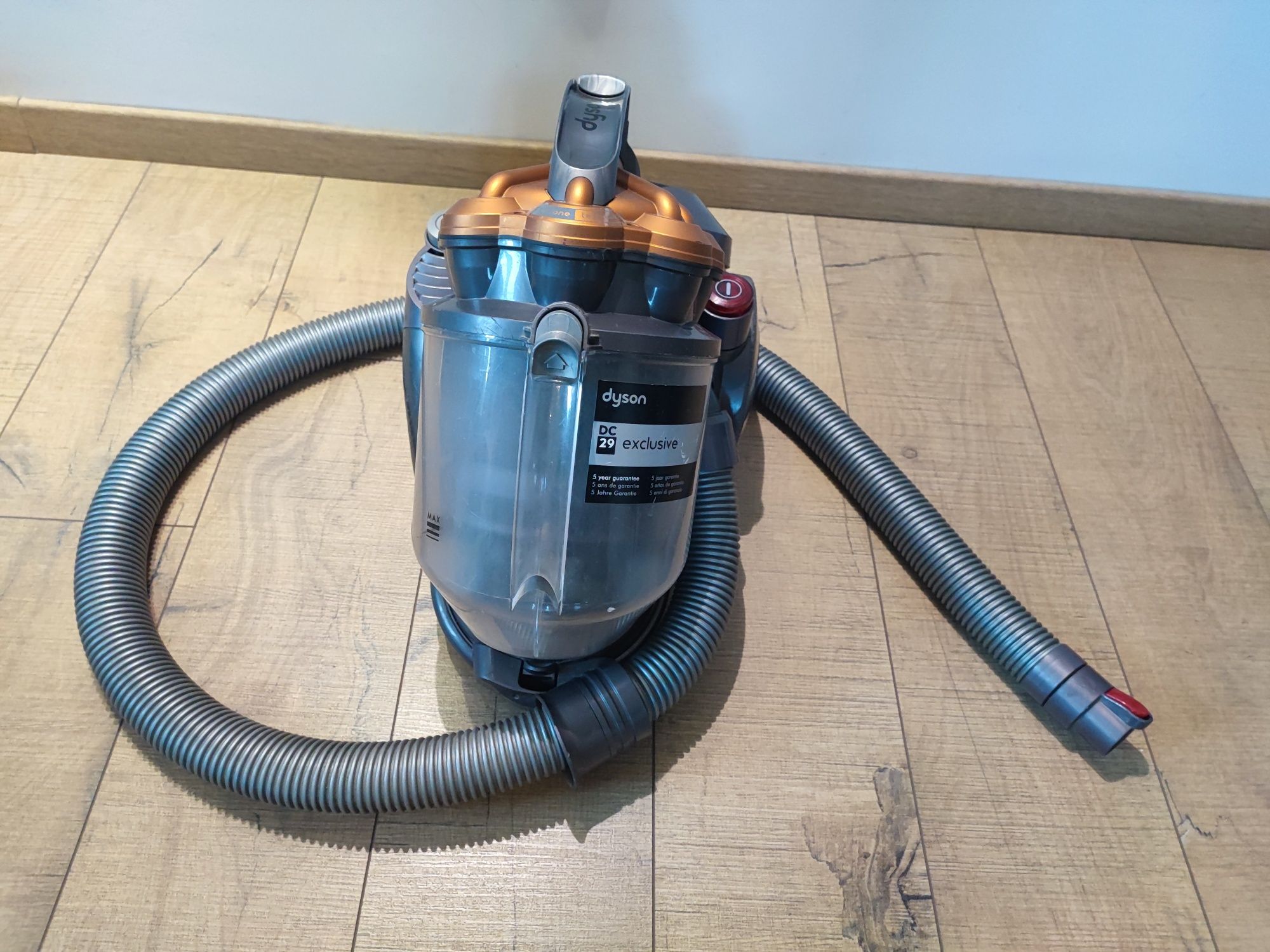 Aspirator Dyson DC 29 Exclusive fara perie si teava