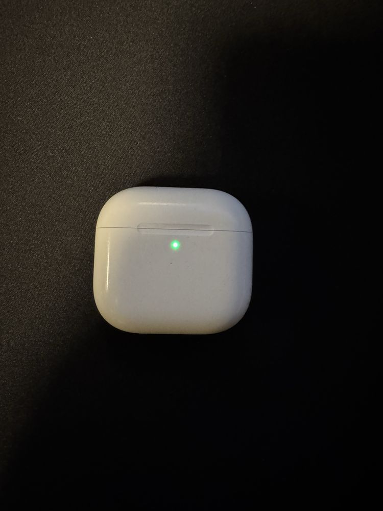 Apple Airpods 4 (4th generation)