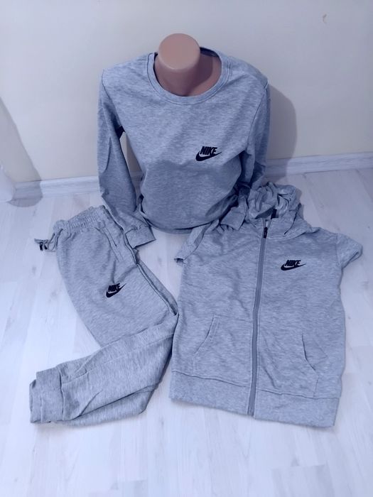 Vand trening dama Nike și Adidas din 3 piese.