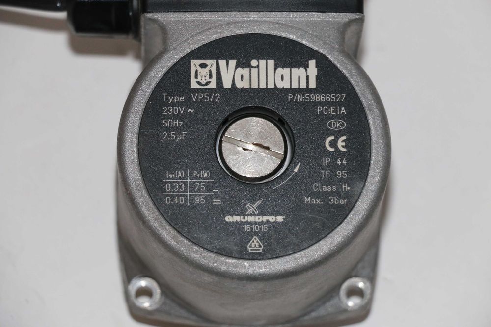 Pompa recirculare Grundfos VP5/2 centrala termica Vaillant