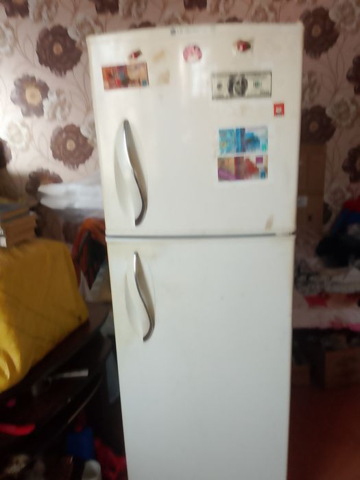 Продается холодильник LG