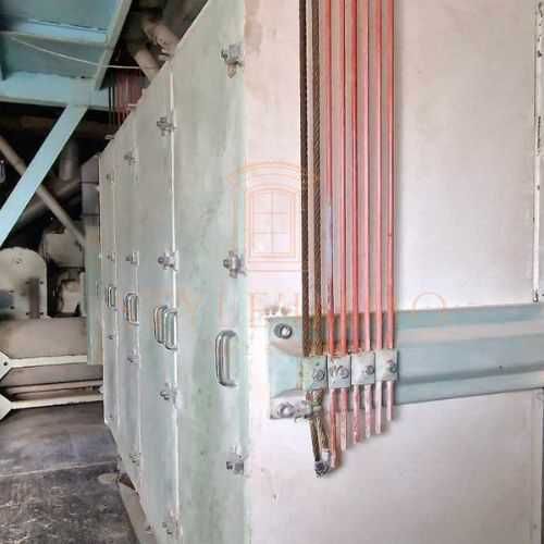 Продава се Промишлена сграда в Разград, Промишлена зона - Изток - 4662 кв.м за 93 €/кв.м - Снимка #2