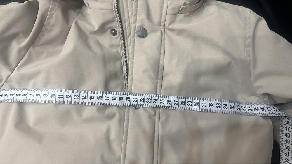 Зимна парка за момче Guess