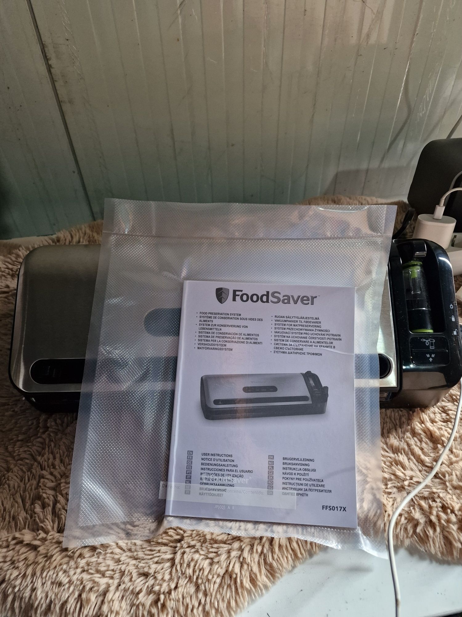 Aparat de vidat FoodSaver FFS017X-01, 1 viteza, port caserole/pungi,