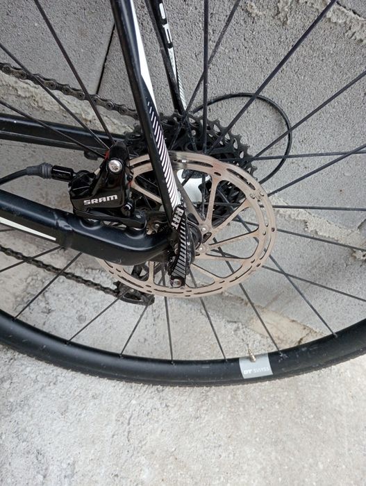 Bicicleta Focus 1x11 Sram