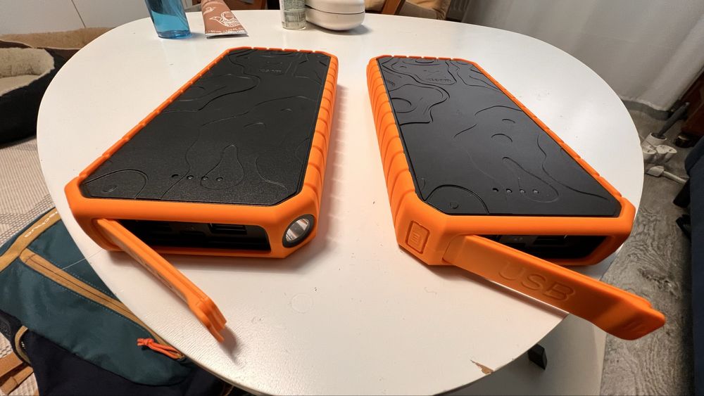 2 buc powerbank xtorm rugged 20.000mah XR202 defecte scurt nu no power