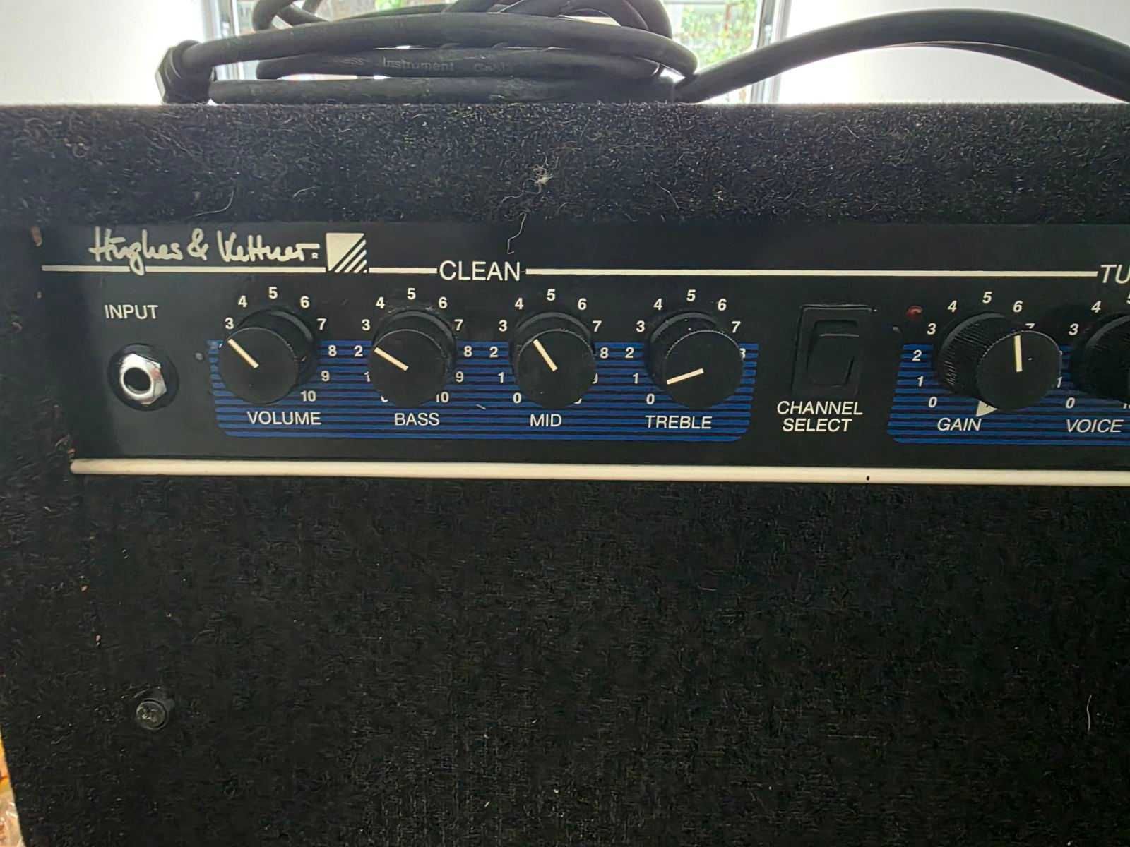 Кубе за китара Hughes & Kettner ATS Sixty Hybrid Combo