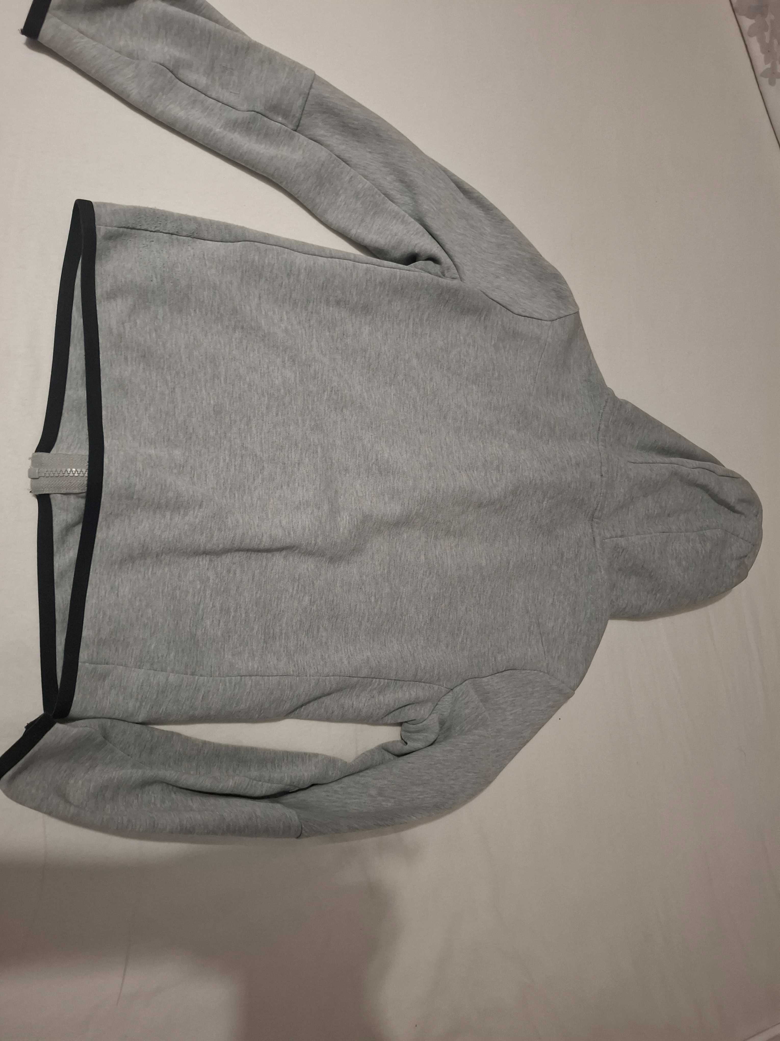 Nike tech fleece,  оригинален,  размер L