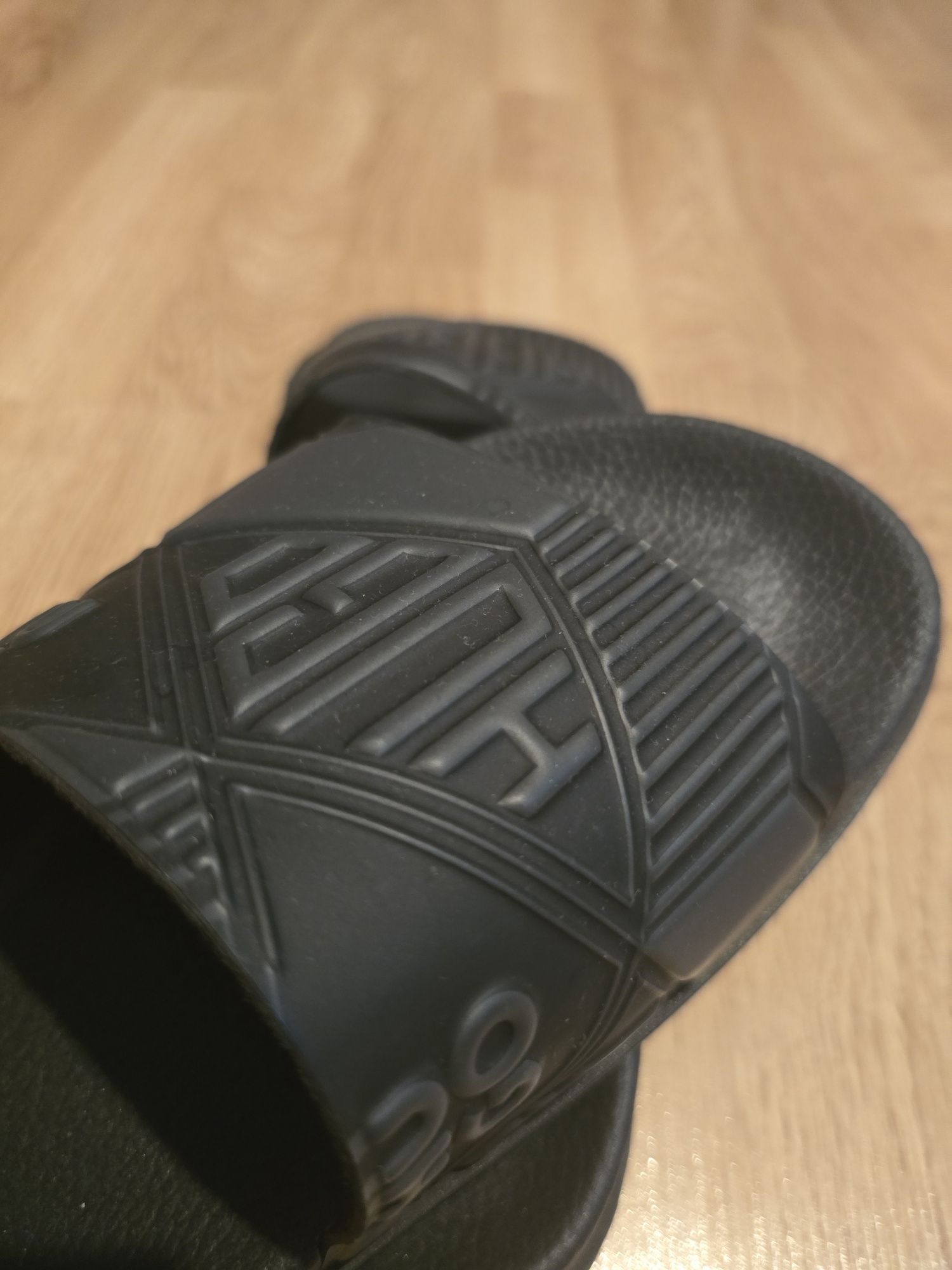 Мъжки дизайнерски чехли Versace, Hugo boss
