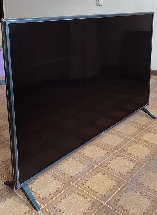 Телевизор LG 49UN71006LB