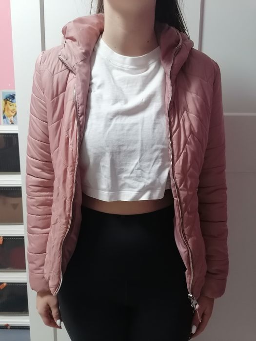 Дамски якета за сезона, размер M, 20 лв.