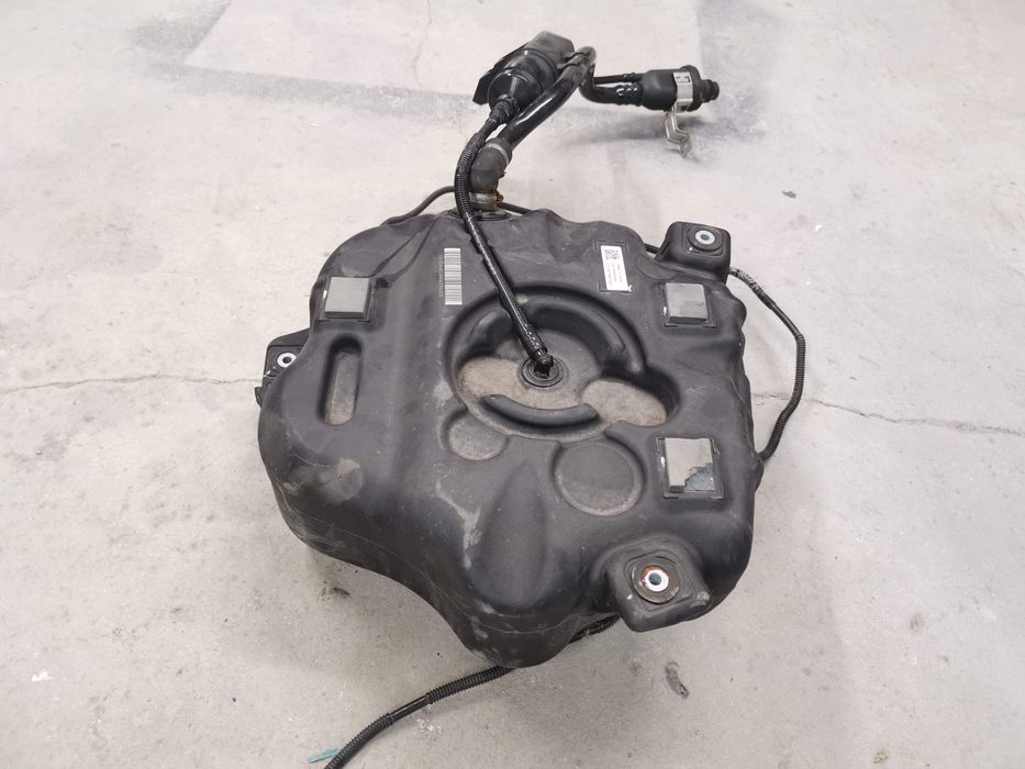 Резервоар AdBlue БМВ Серия 7 / BMW Seria 7 G11/G12 [ - ] Оригинален, В