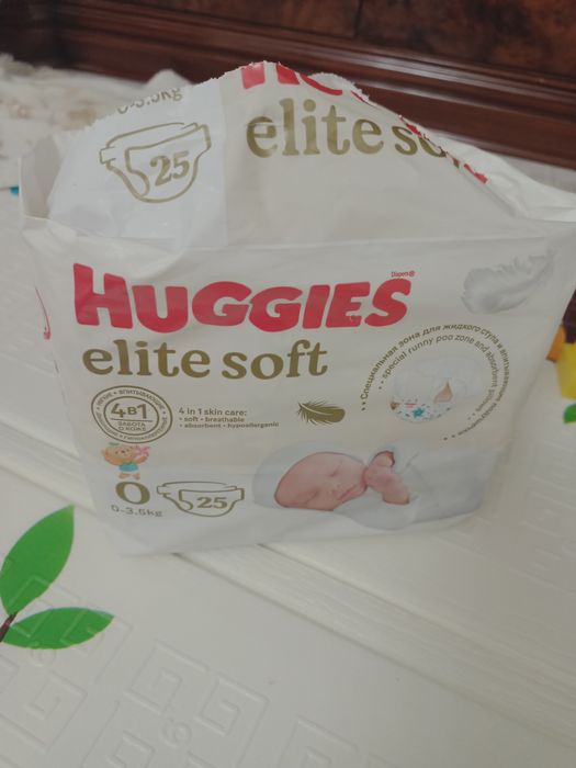 Продам хаггис размер 0