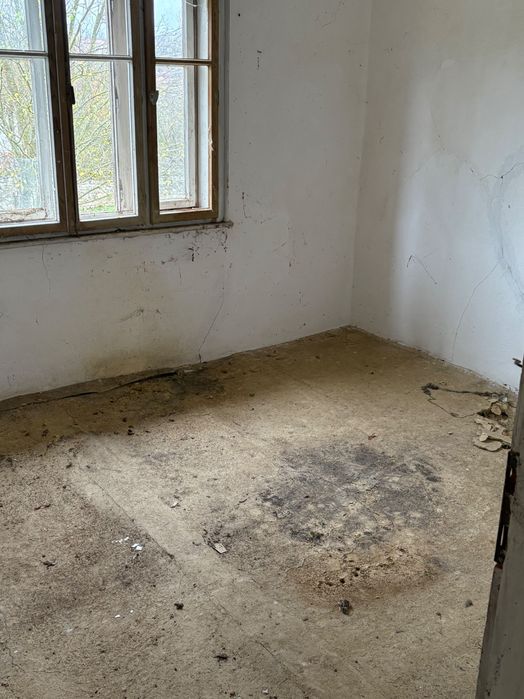 Продавам къща в с. Малки Вършец общ. Севлиево