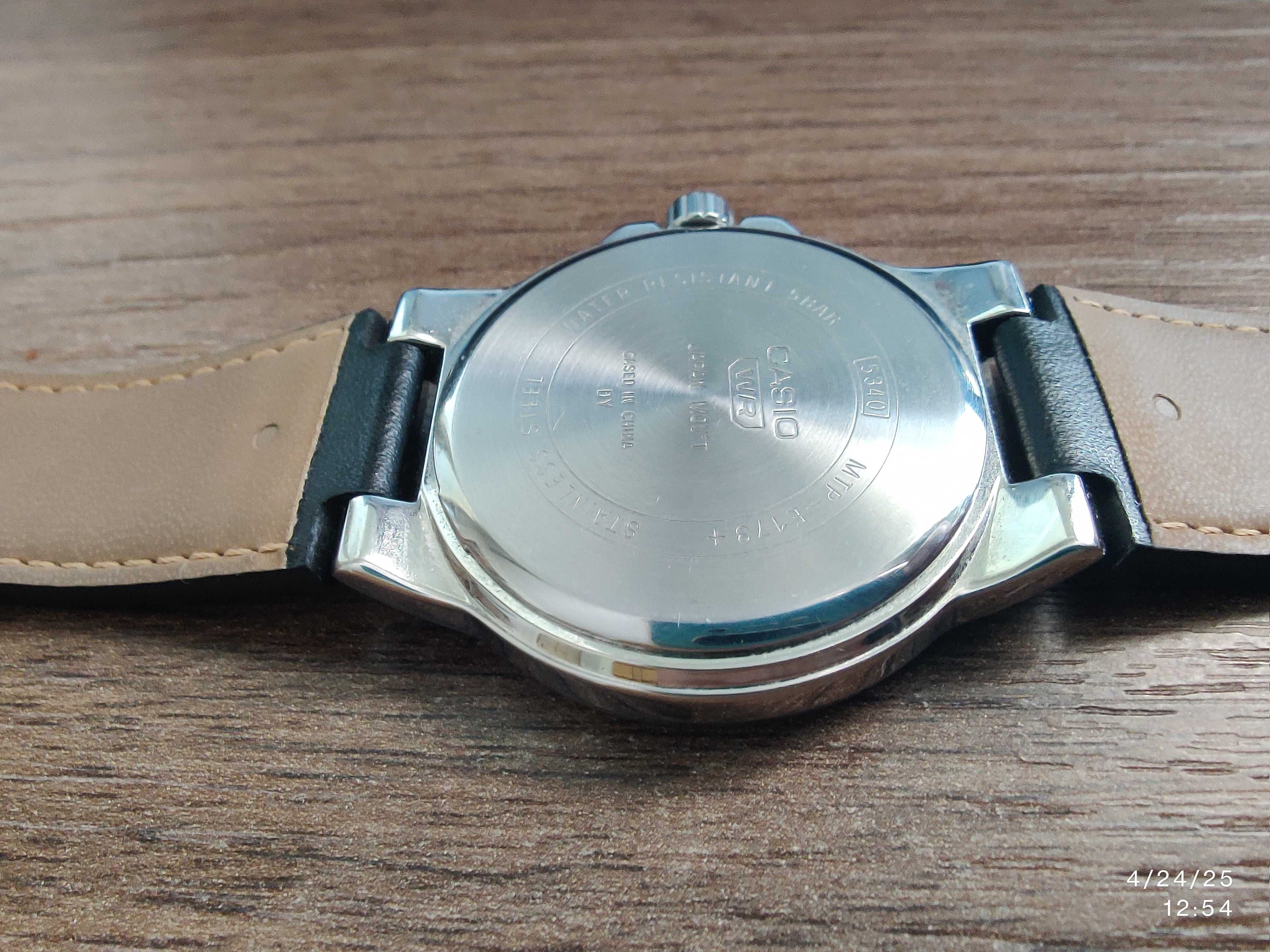 Часовник Casio MTP
