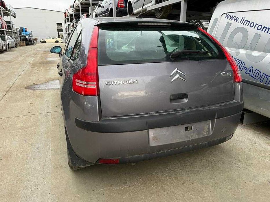 Dezmembrez Citroen C4