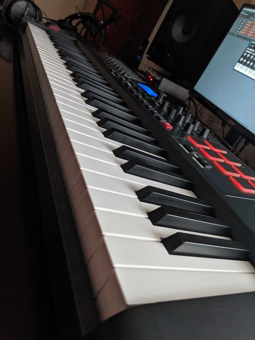 Novation Impulse 61 midi controller