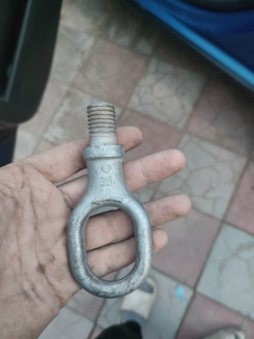 Продам буксировочный крюк на Porsche Cayenne