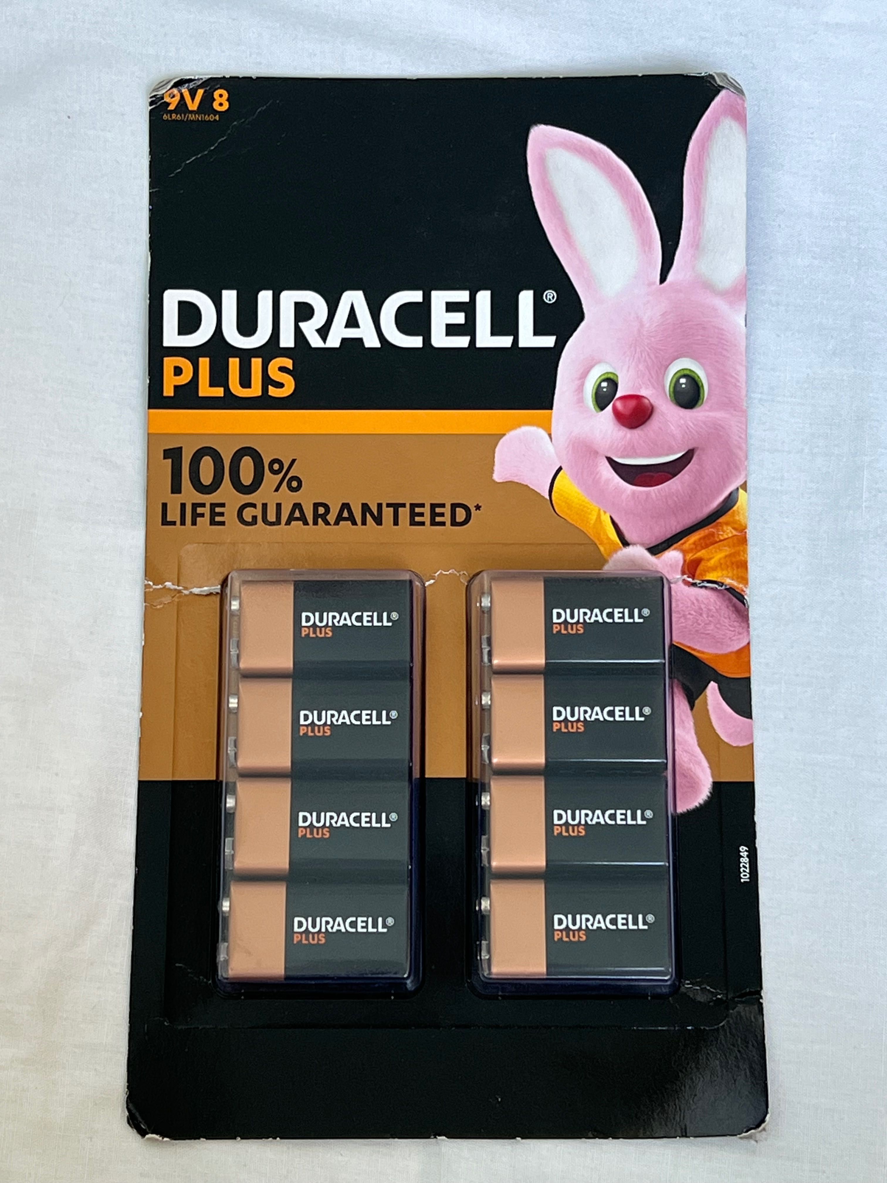 8 броя DURACELL Plus