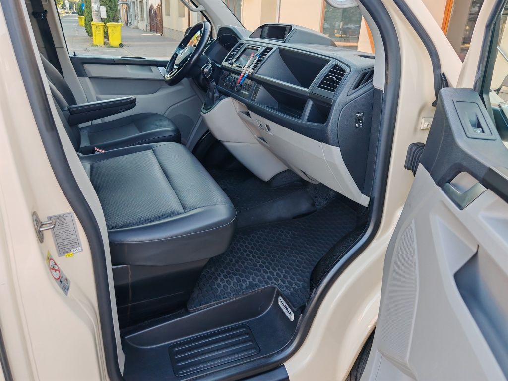 VW. Caravelle 2.0  tdi, 150 cai automatic DSG, 8+1 loc, lung, 2019.,