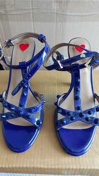 Дамски сандали на висок ток LOVE MOSCHINO