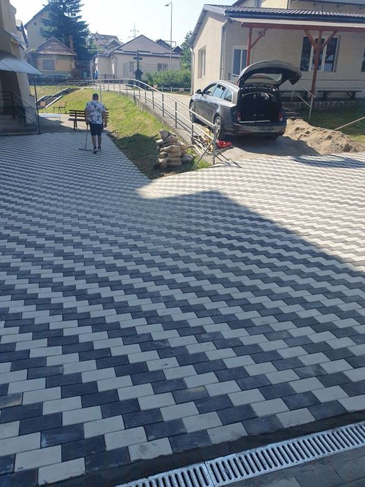 Executam lucrari pavaje