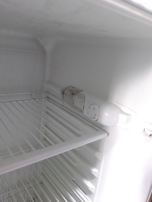 Продавам хладилник