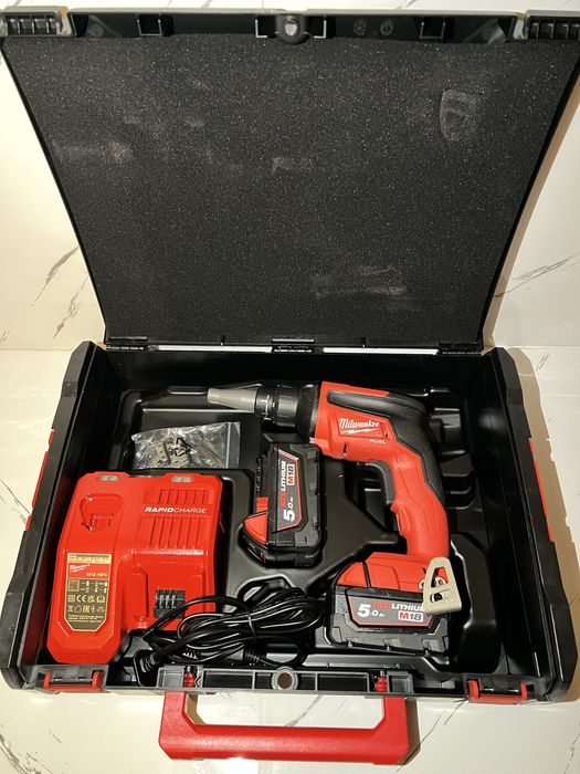 Autofiletanta rigips Milwaukee M18 FSG