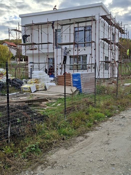 Casa de vanzare in dej str Agarbiceanu