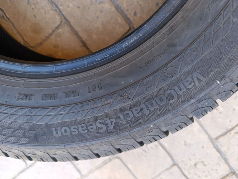 Всесезонни гуми Continental 215/65/16 C Dot 2022