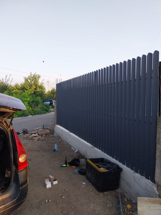 Construim garduri la comanda clientului