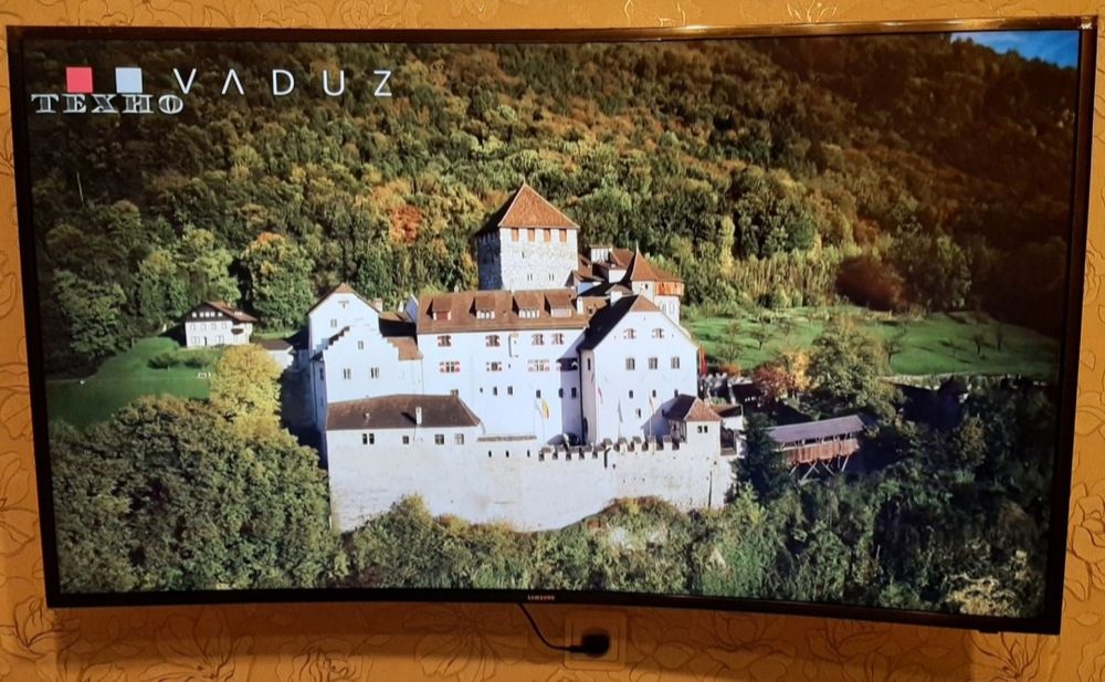Smart TV 4K Samsung UE49MU6300U 49 дюймов 124 см серебристый-черный